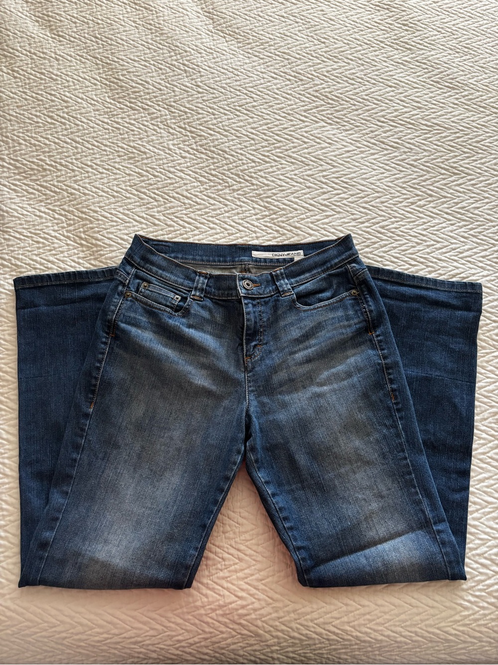 DKNY Womens Bootcut Jeans in Dark Blue Wash